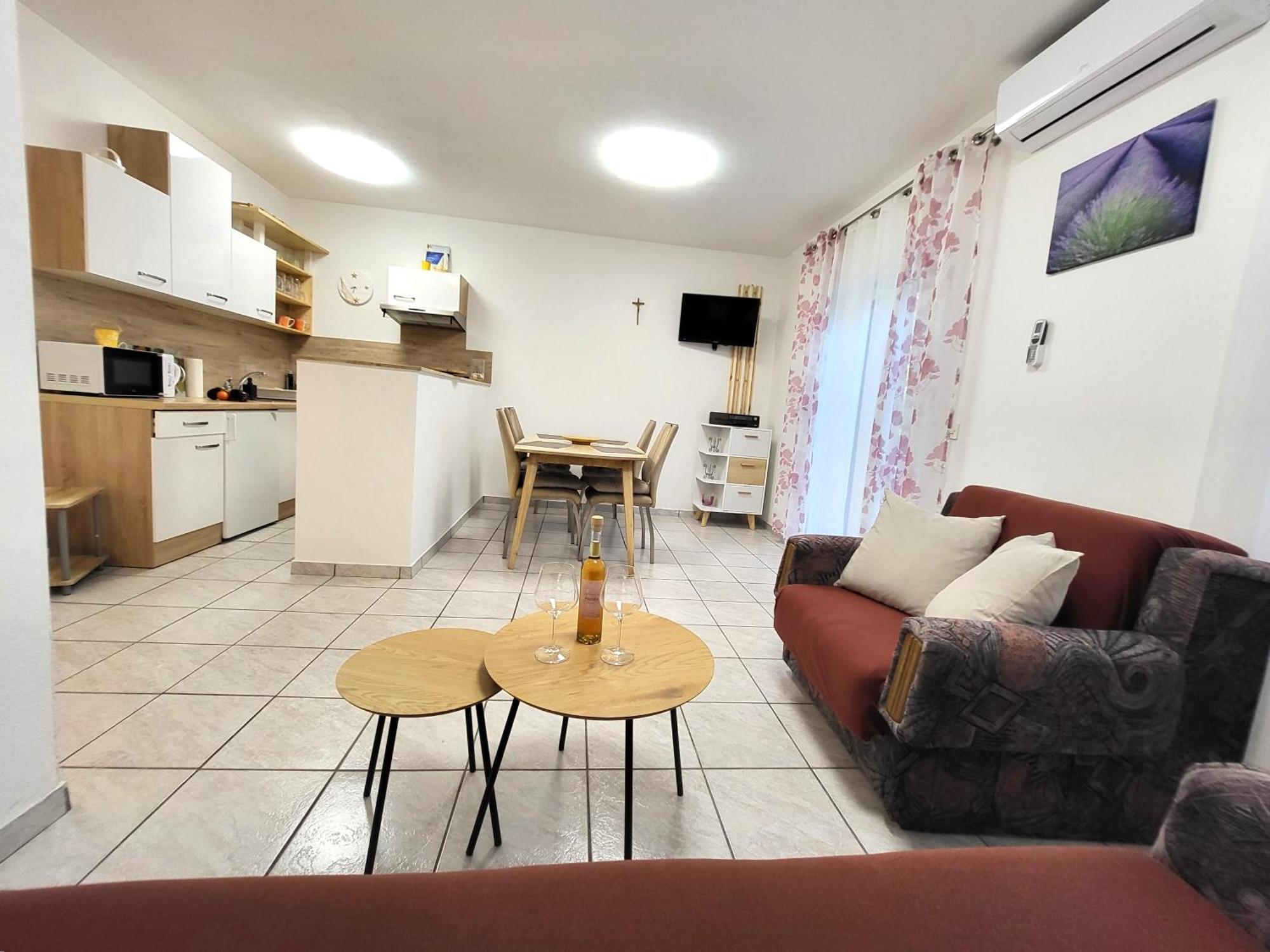 Apartments Pitve Jelsa  Dış mekan fotoğraf